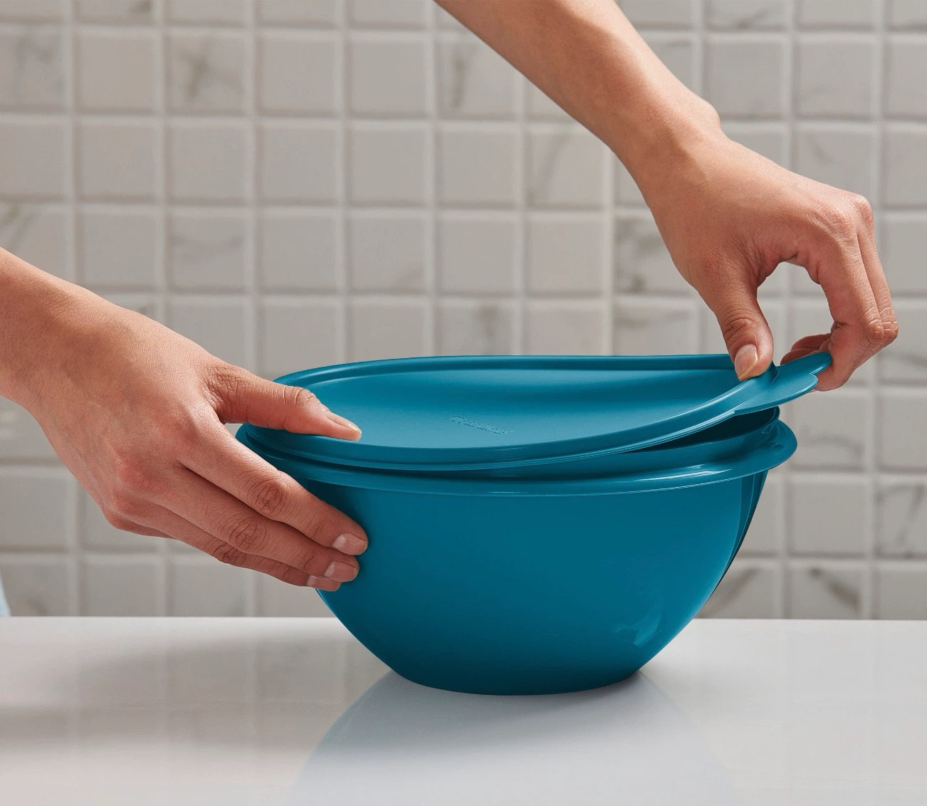 Tupperware Nesting Bowls with Lids - photo 5