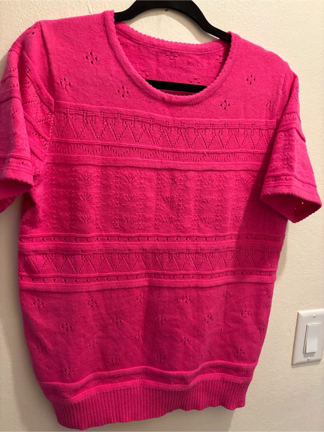 NEW-Unbranded Rose Red Short Sleeve Knit Top