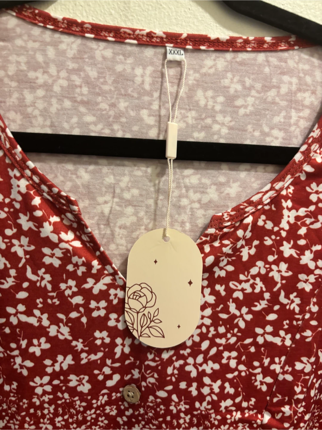 NEW-Red Floral Print V-Neck Top - photo 2