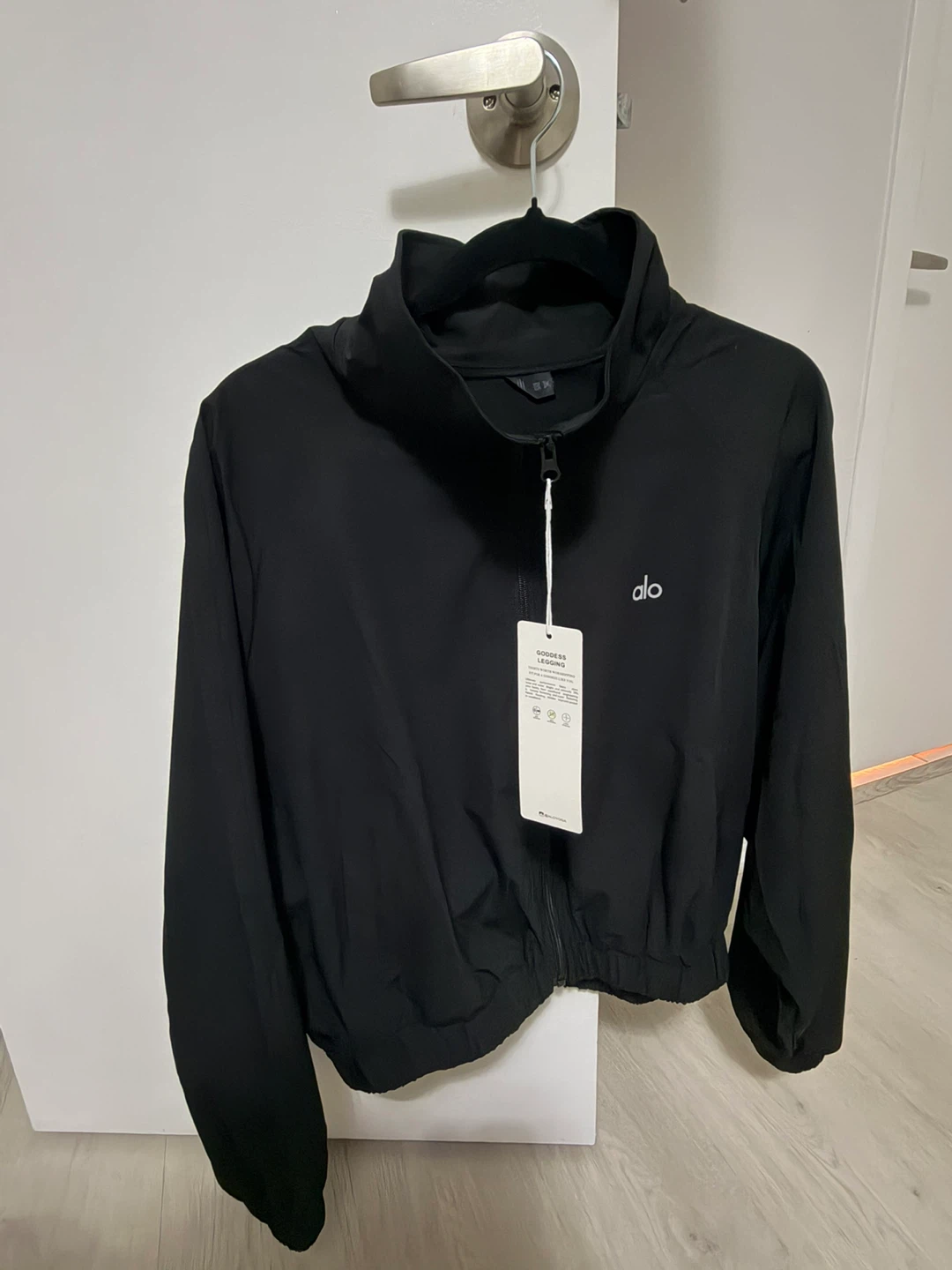 Alo Yoga Black full-Zip Jacket Medium brand new