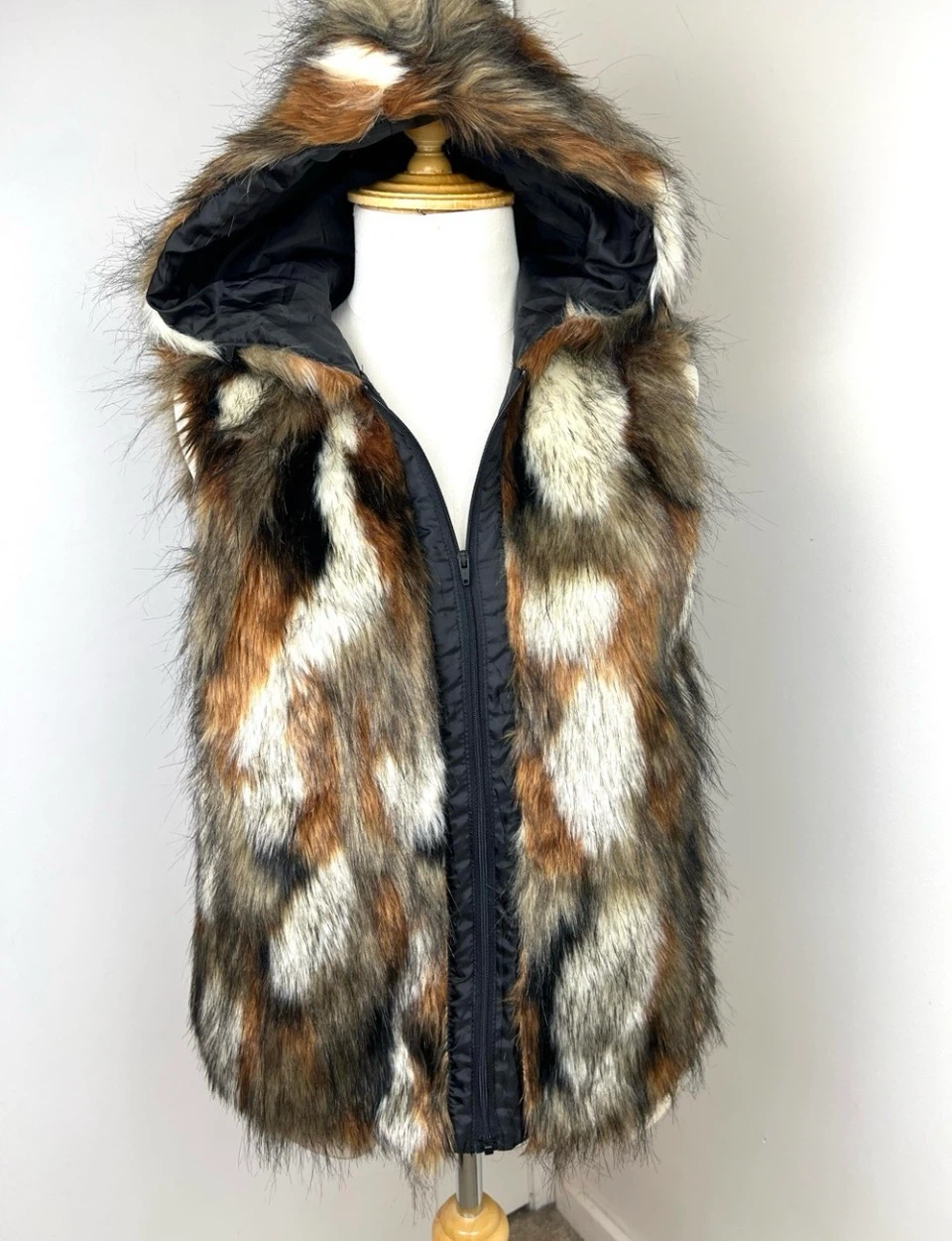American Eagle Like New Hooded Faux Fur Vest size S