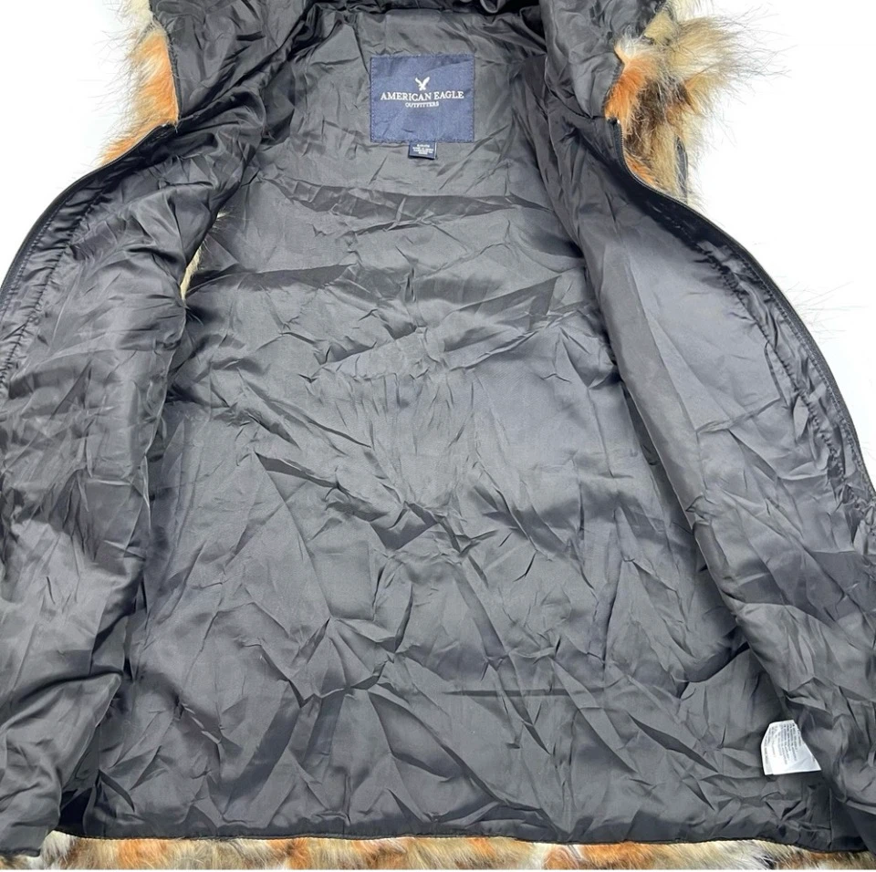 American Eagle Like New Hooded Faux Fur Vest size S - photo 4