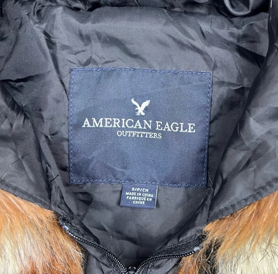 American Eagle Like New Hooded Faux Fur Vest size S - photo 5