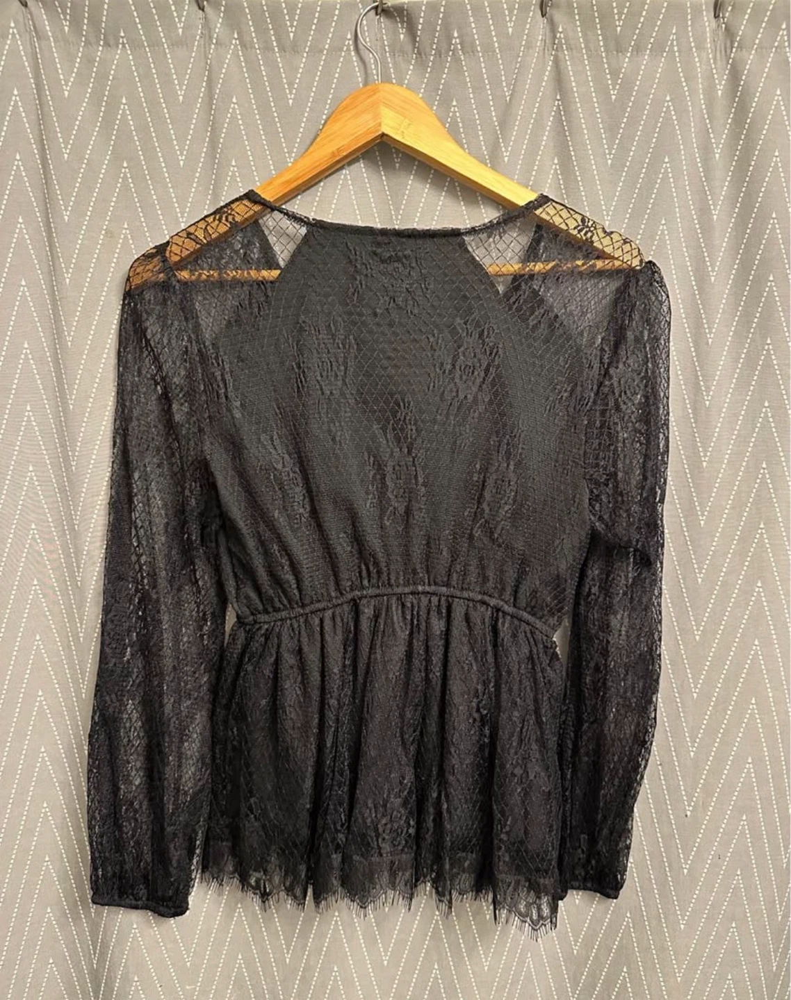 Zara Lace Long Sleeve Midi shirt