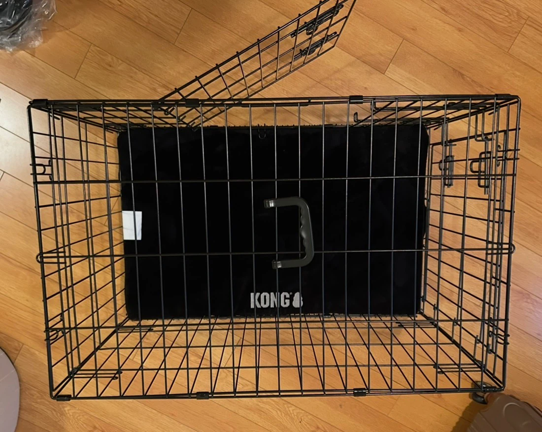 KONG Dog Crate with Pad - photo 3