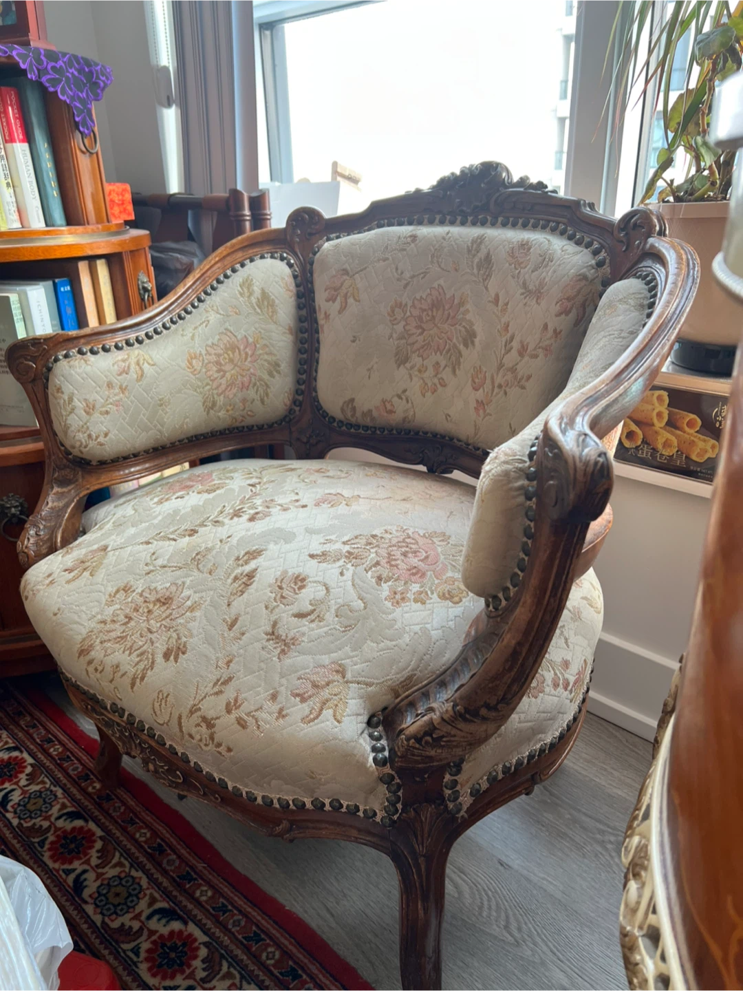Vintage Floral Accent Chair - photo 2