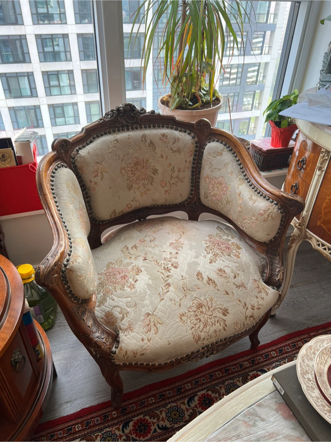 Vintage Floral Accent Chair - photo 4