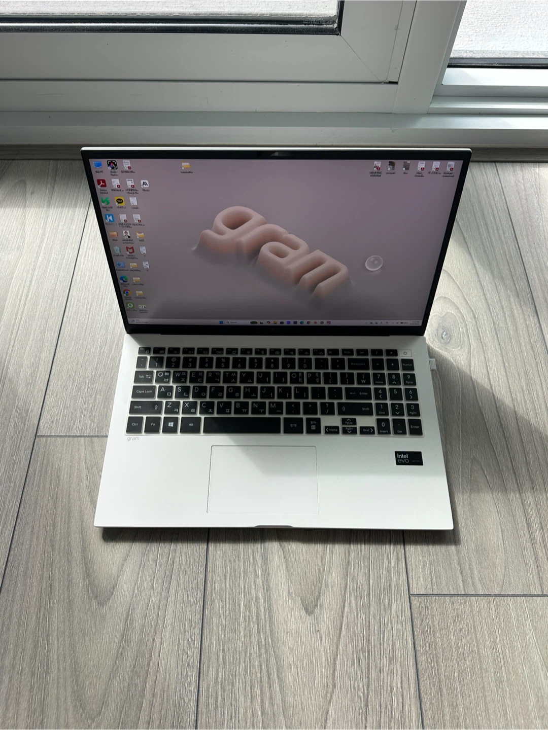 LG Gram 16 Laptop - photo 2