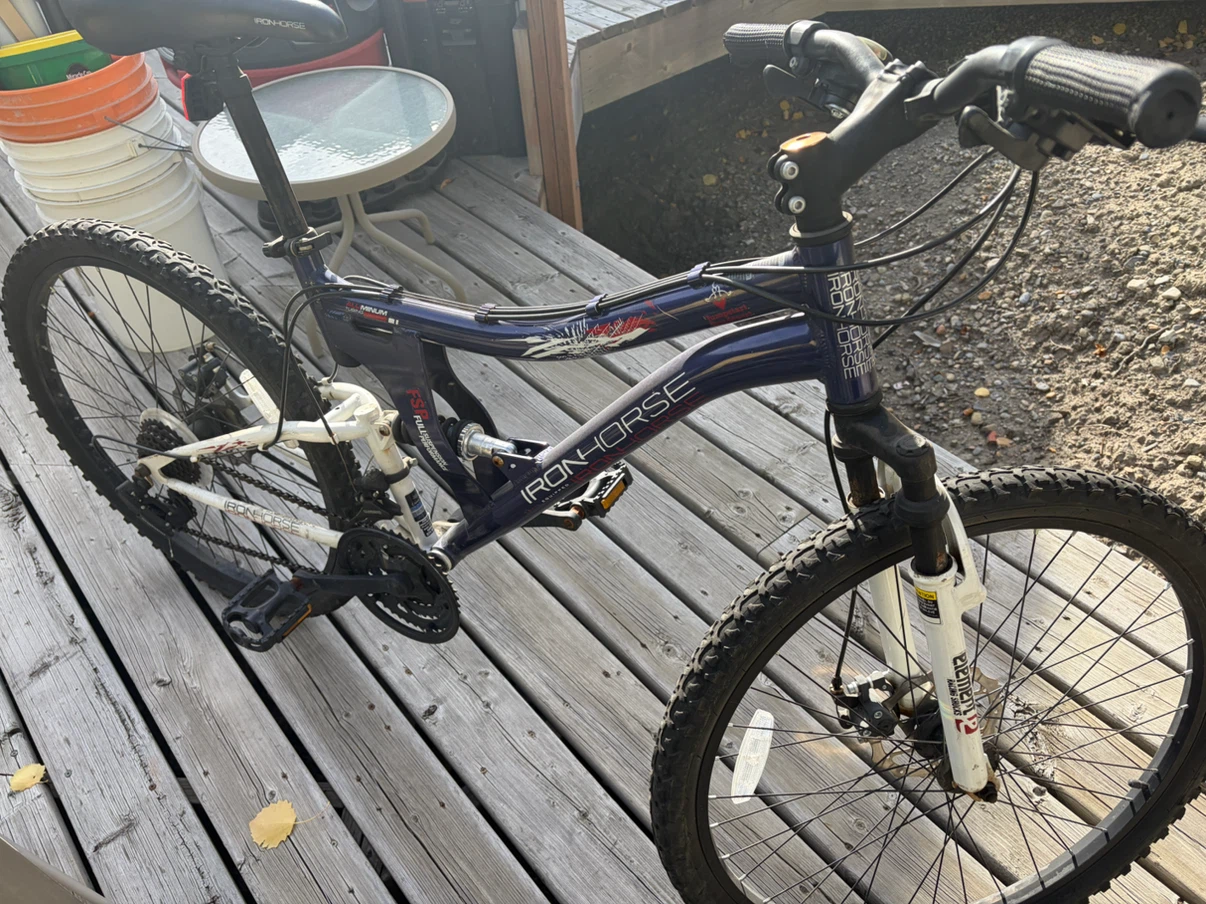 Iron Horse Full Suspension Mountain Bike