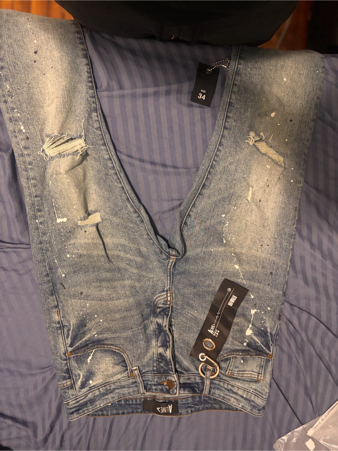 Alive Tokyo Distressed Paint Splatter Jeans