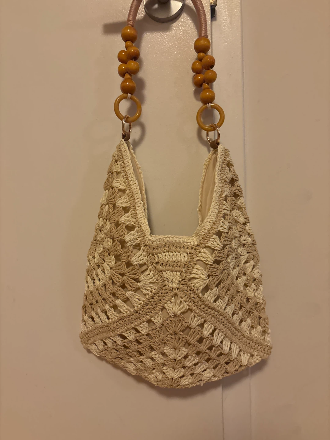 Crochet Shoulder Bag with Beaded Handle - photo 2