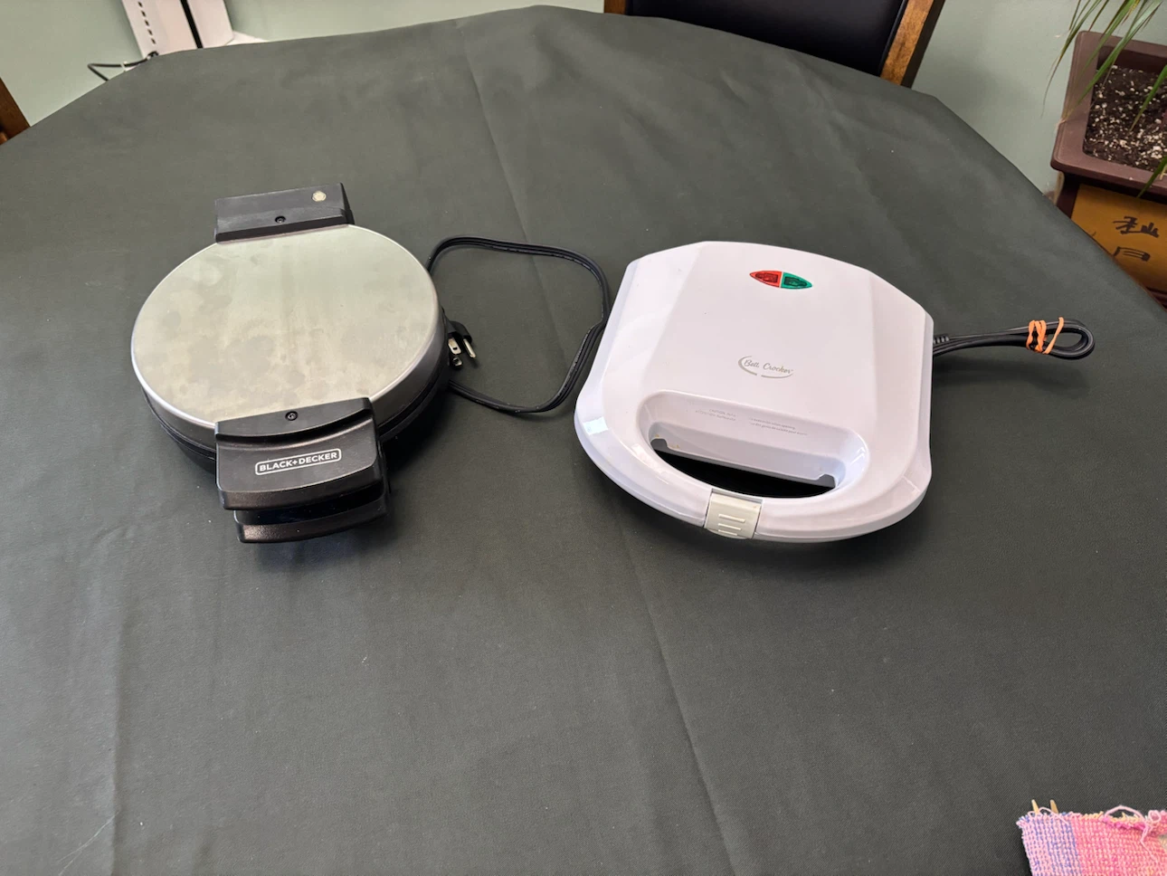 Black+Decker Waffle Maker and Betty Crocker Sandwich Maker