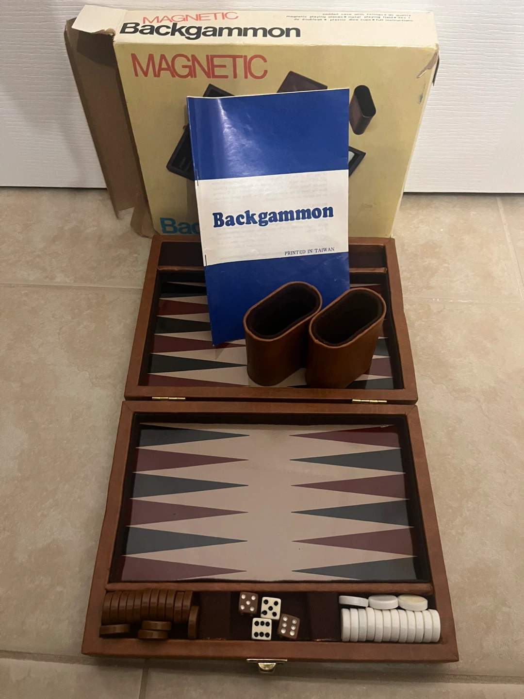 Magnetic Backgammon Set
