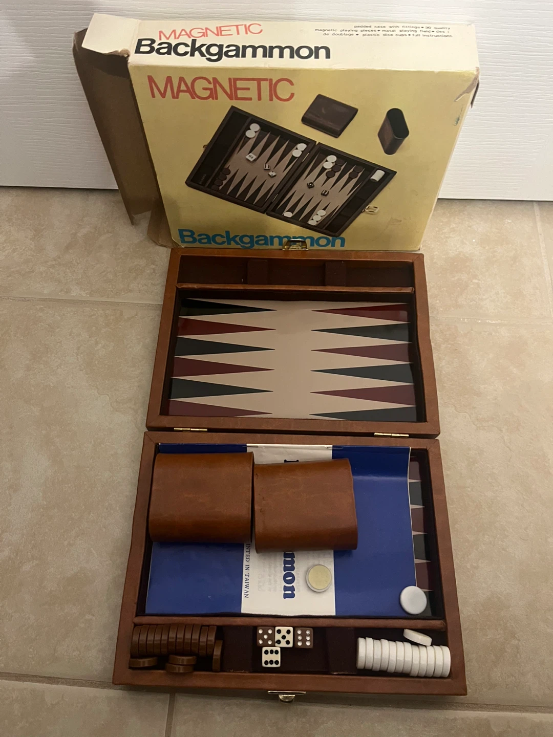 Magnetic Backgammon Set - photo 2