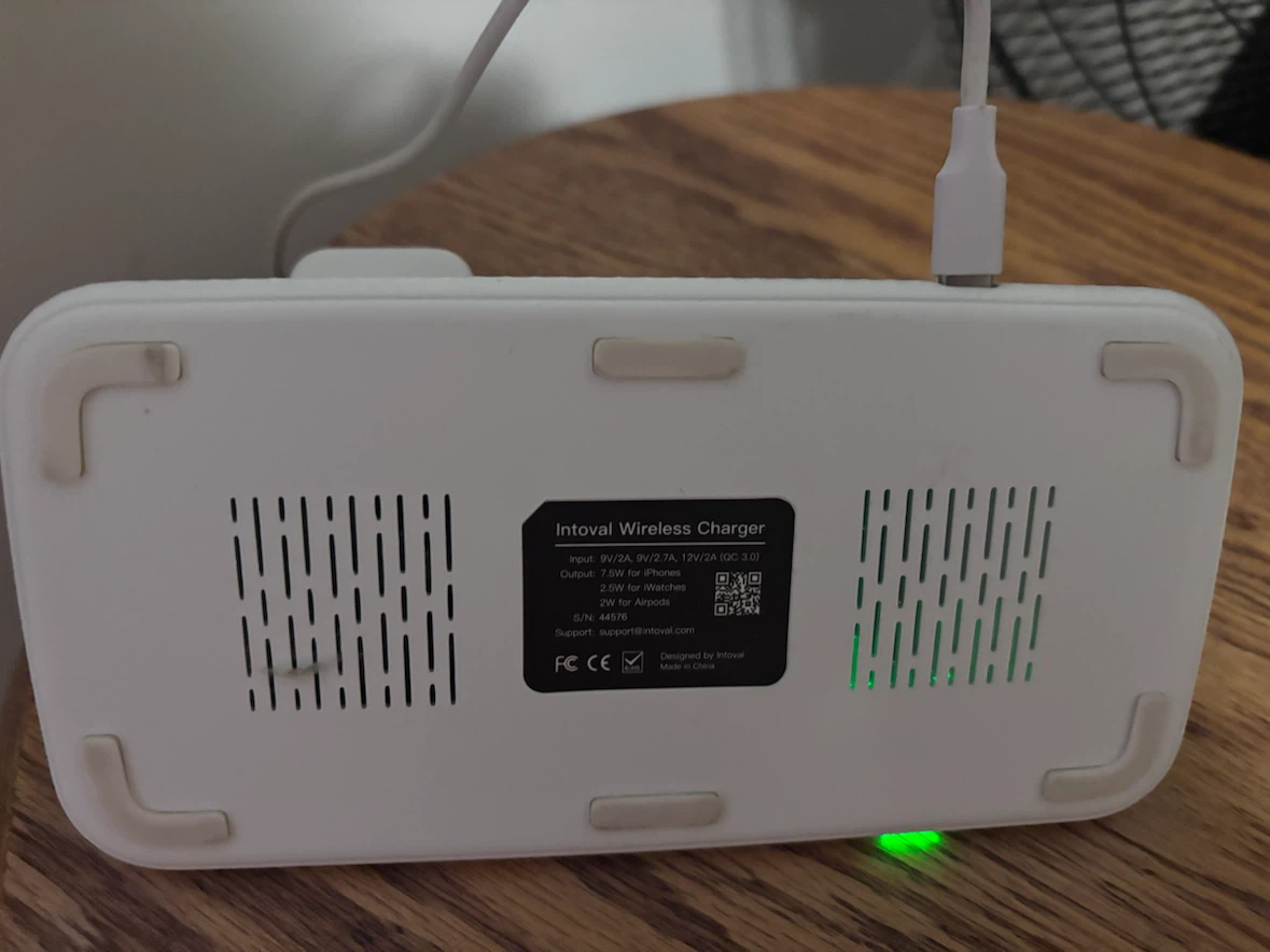 Intoval 3-in-1 Wireless Charger for iPhone/Watch/AirPods - photo 2