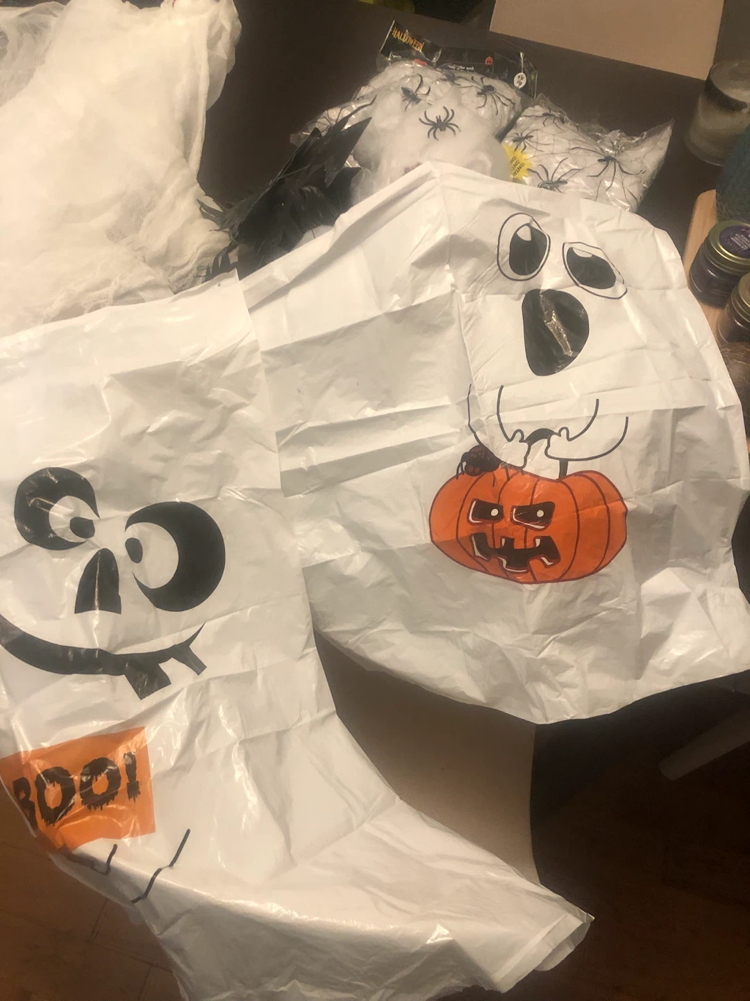 Assorted Halloween Decorations Bundle - photo 2