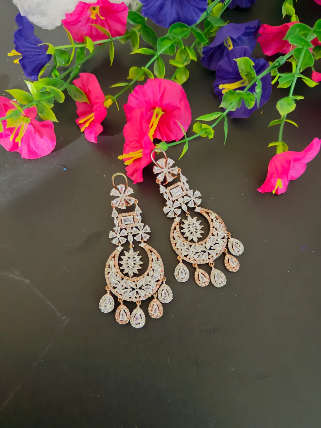 Elegant Crystal Statement Earrings - photo 2