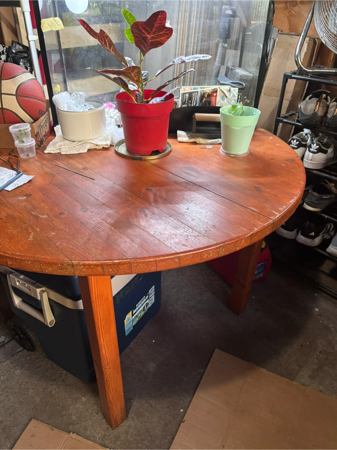 Round Solid Wood Dining Table