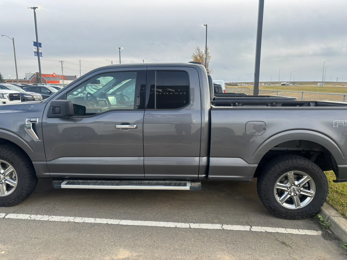 Ford F-150 XLT - photo 2