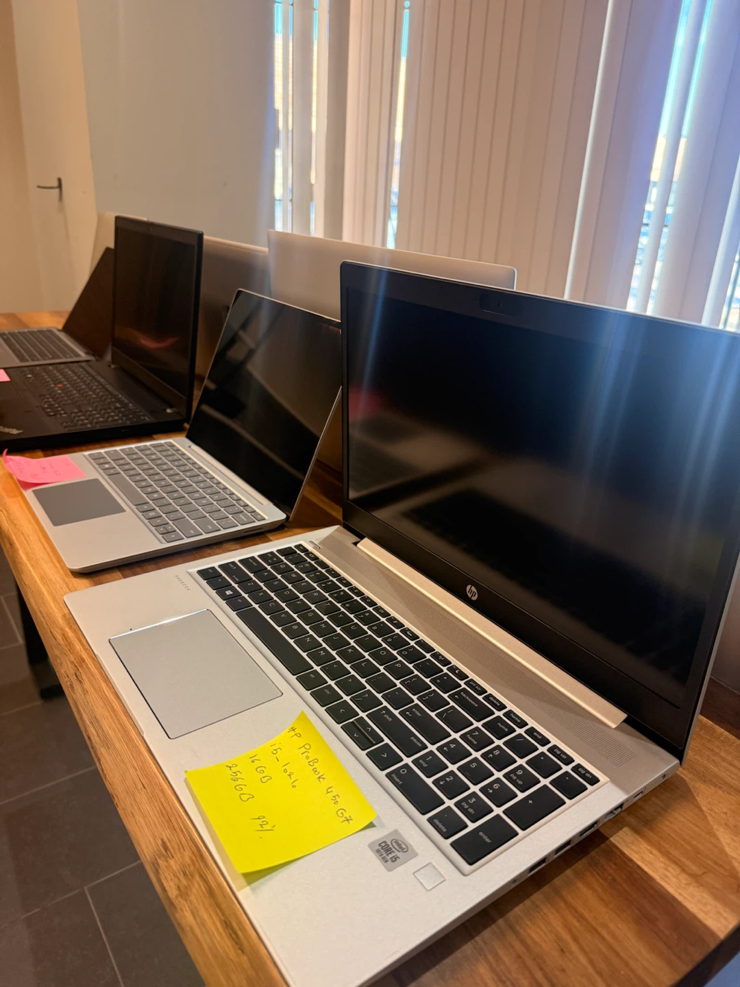 Laptop on sale - photo 2