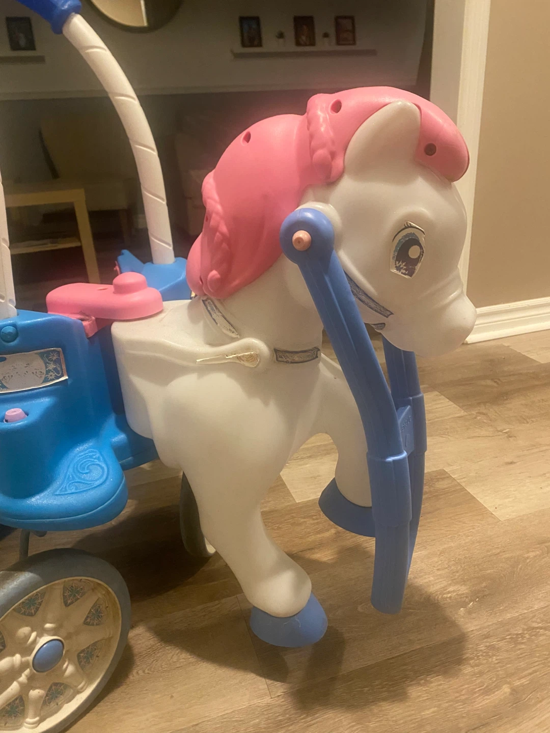 Little tikes princess horse & carriage - photo 4