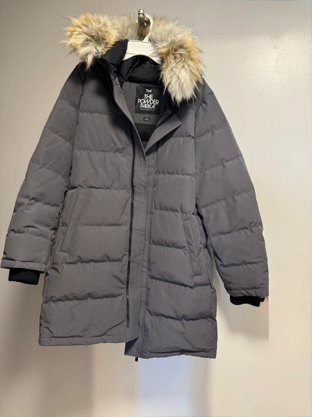 Aritzia TNA The Powder Parka – Cold Stop - photo 2
