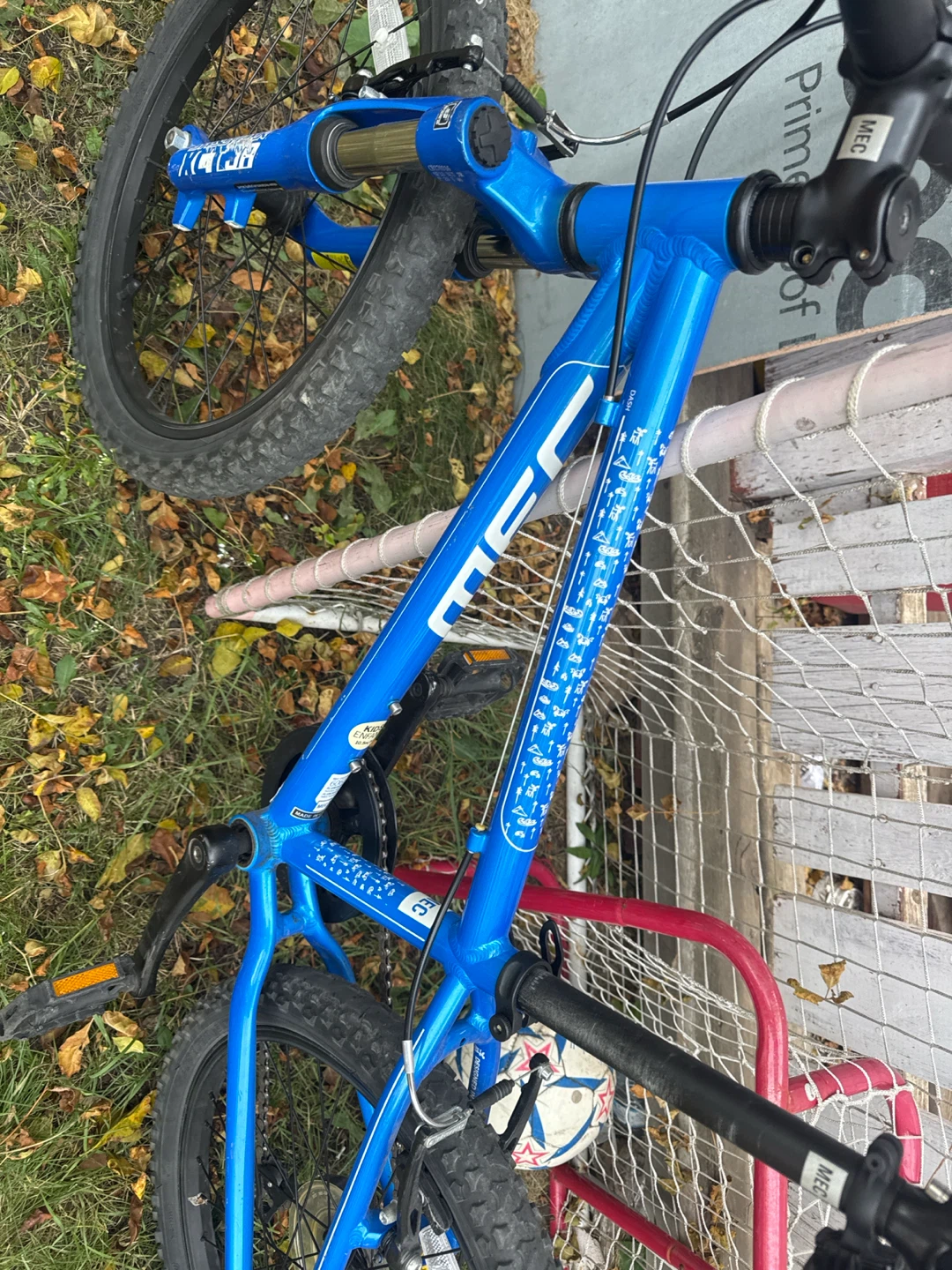 MEC Dash Kids Mountain Bike - Blue - photo 3