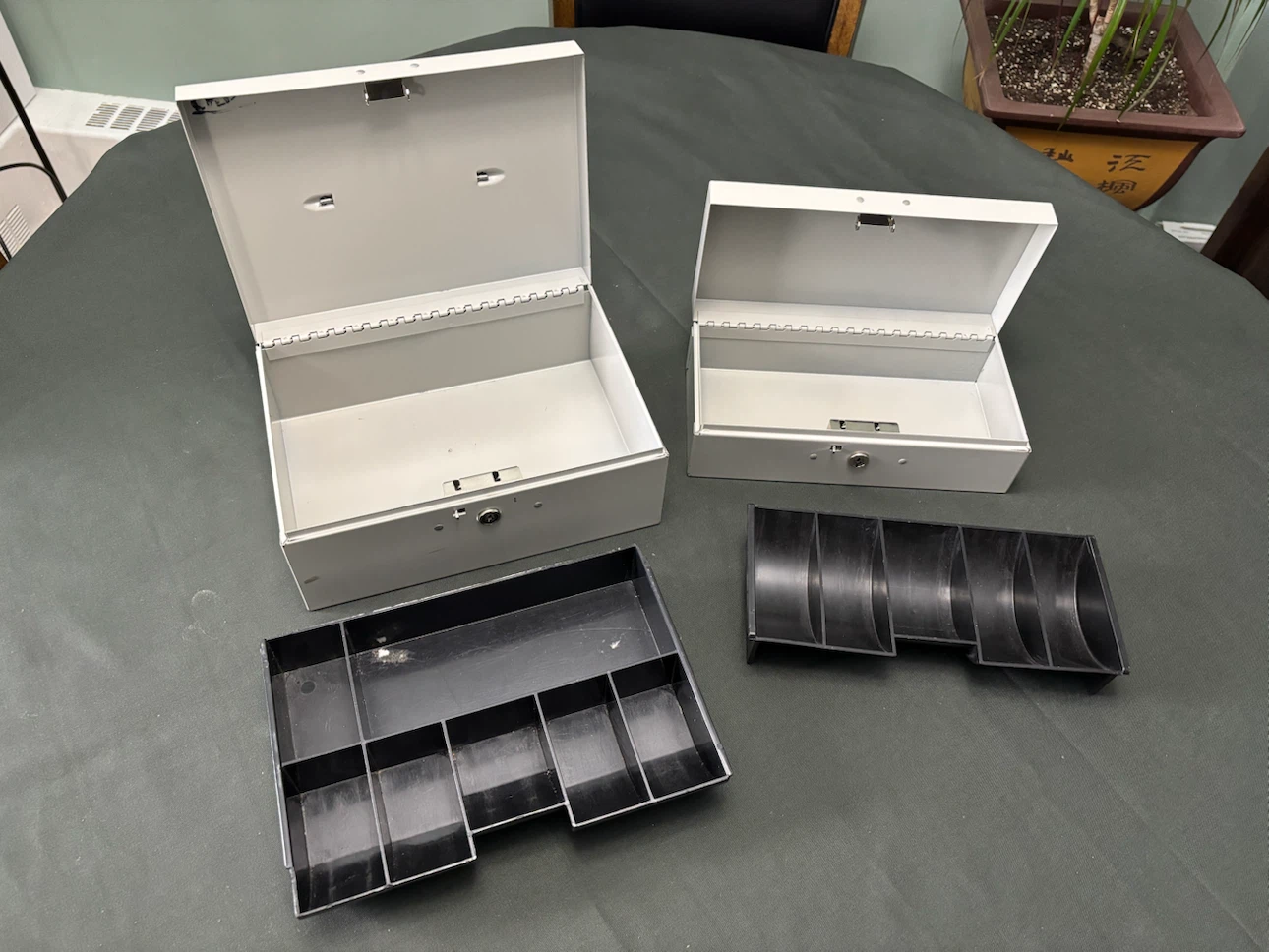 Set of Two Metal Cash Boxes - photo 2
