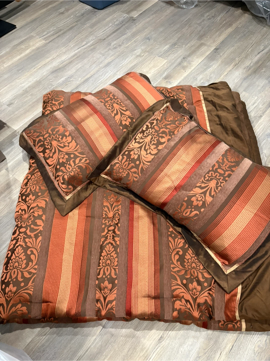 RV Brown and Orange Damask Comforter Set