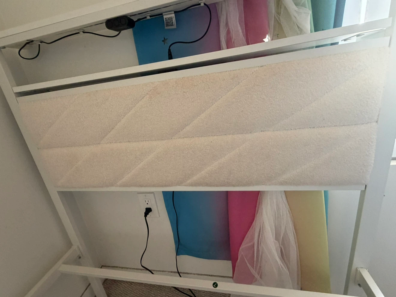 White Single Bed Frame with Built-in Charging - photo 2
