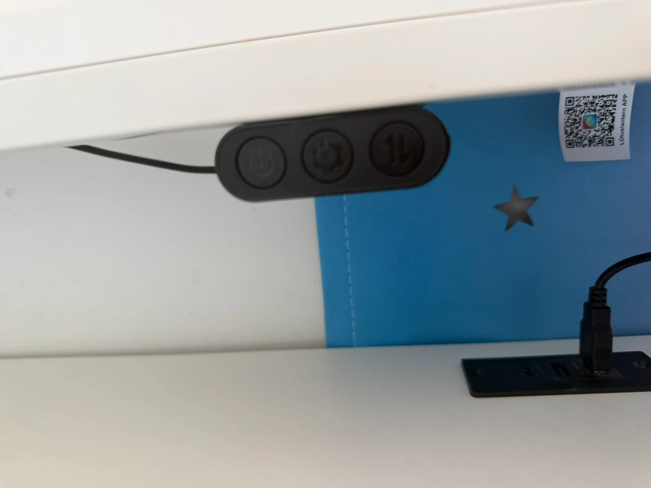 White Single Bed Frame with Built-in Charging - photo 5