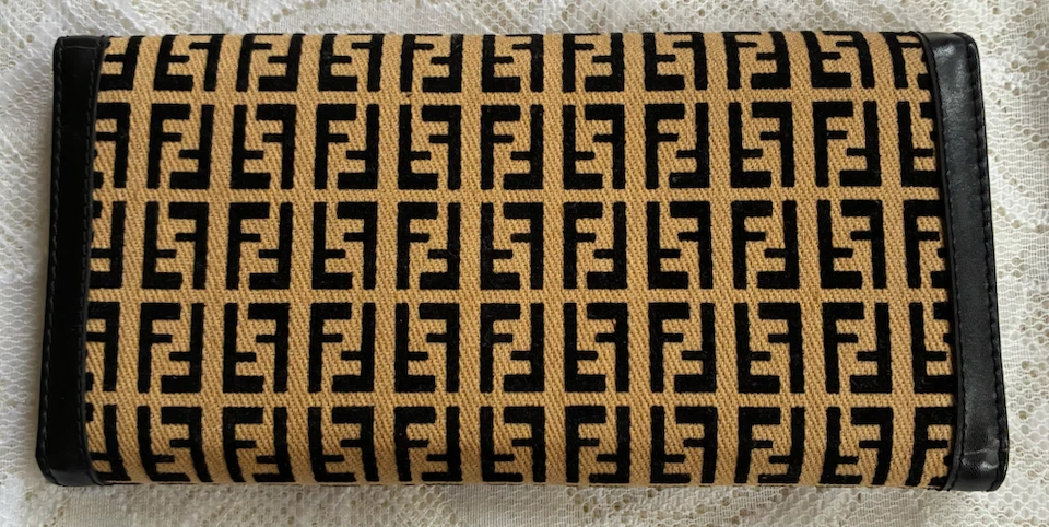 Authentic Fendi Zucca Print Wallet - photo 2