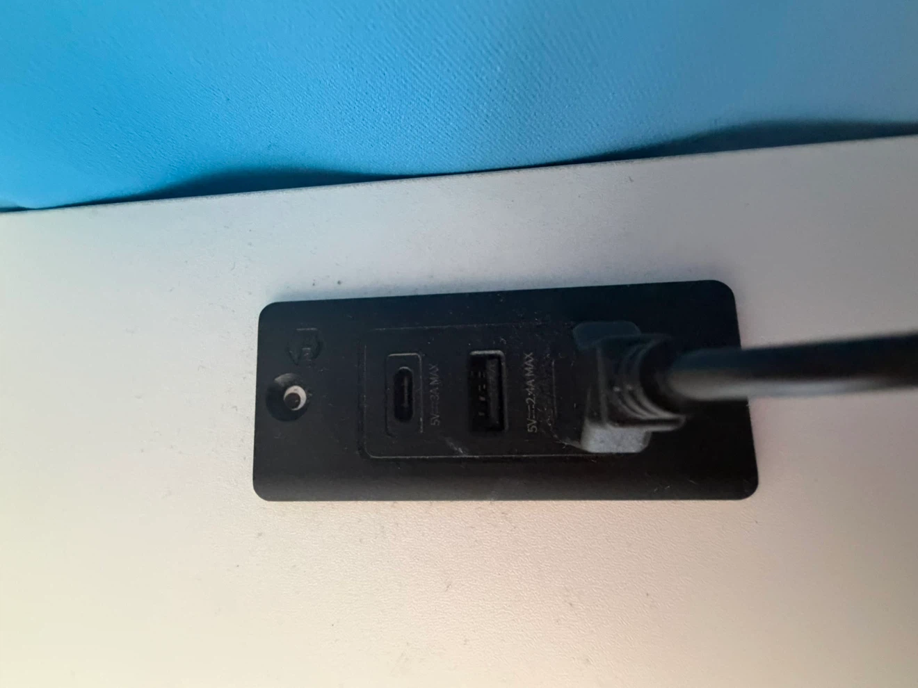 Single bed frame with integrated USB charging - photo 5