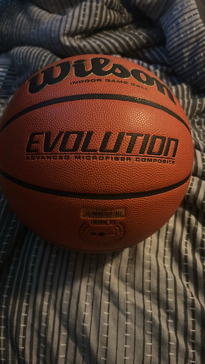 Wilson Evolution Size 7 Indoor Basketball