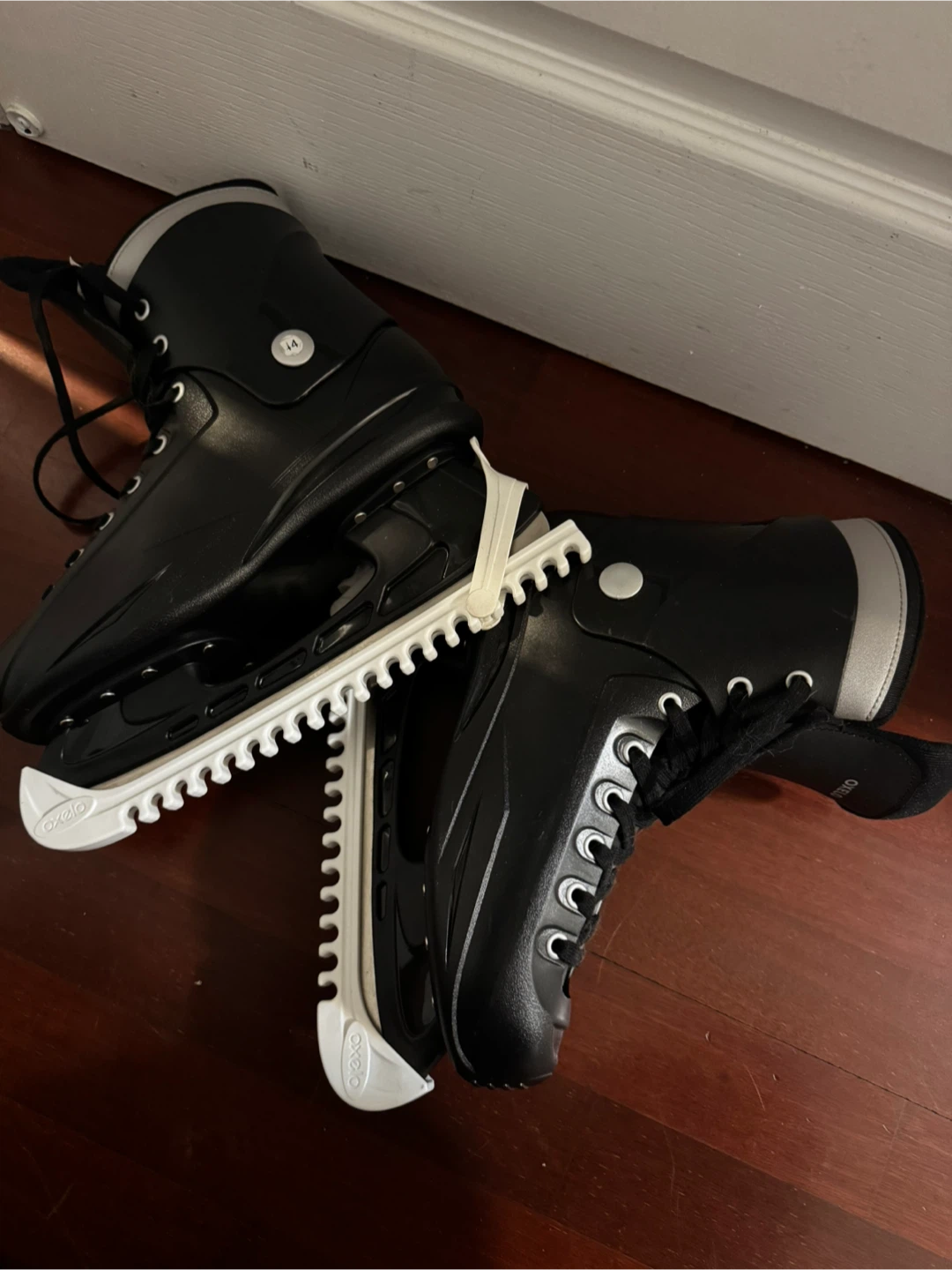 Oxelo Fit 50 Black Ice Skates Size 44 - photo 3