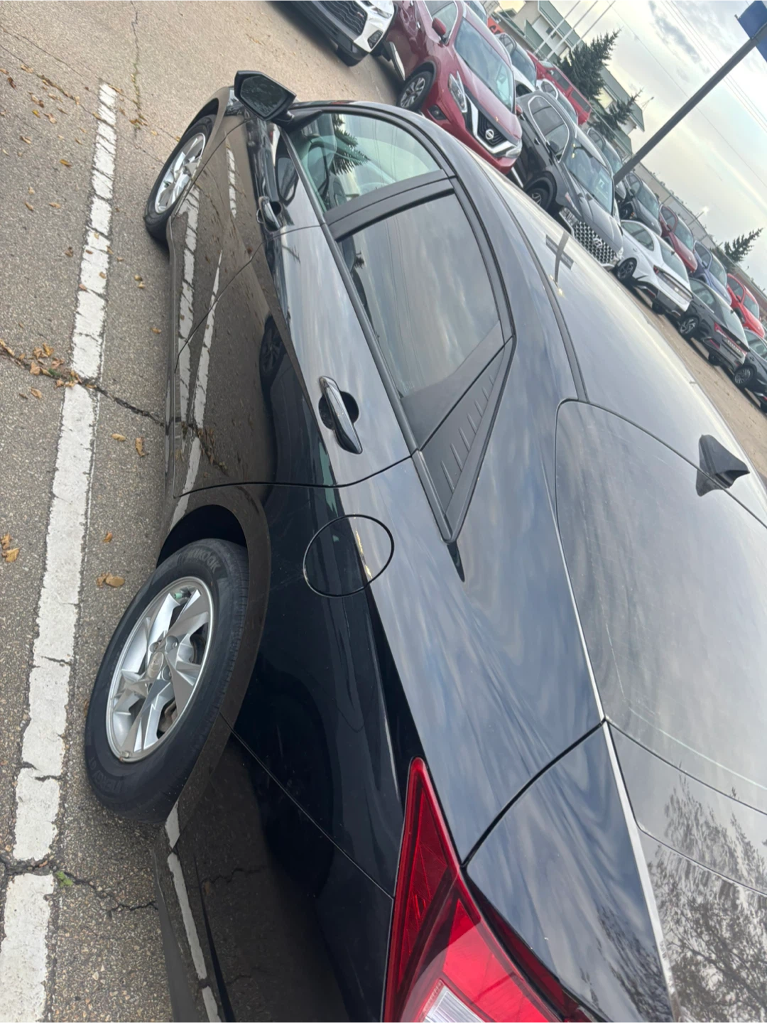 Black Hyundai Elantra Manual - photo 4
