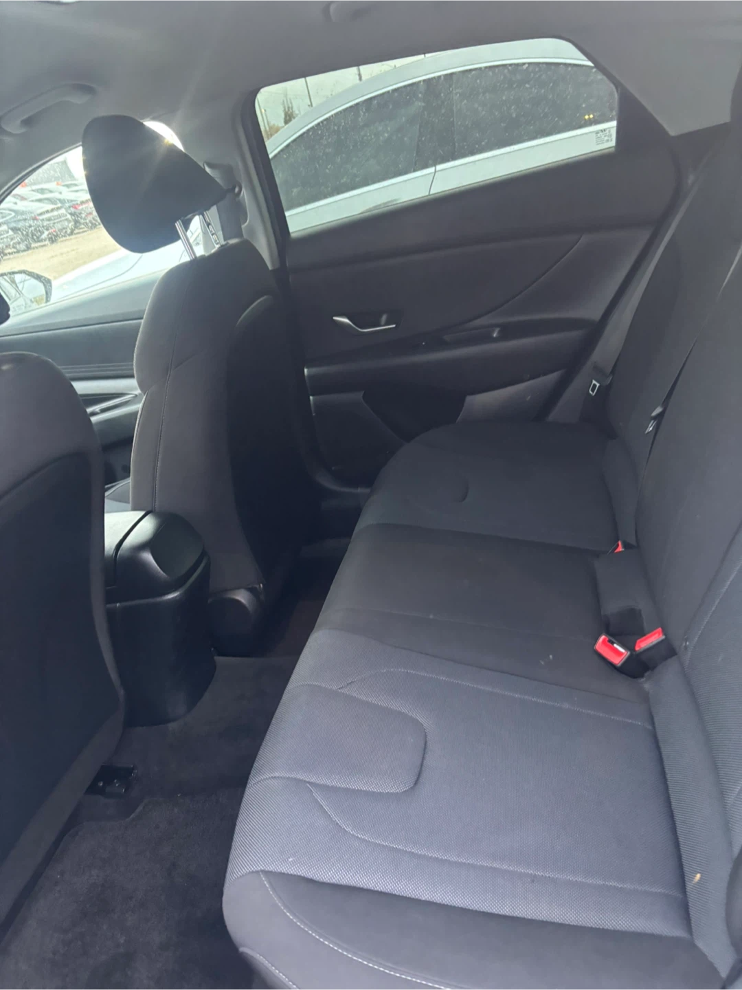 Black Hyundai Elantra Manual - photo 5