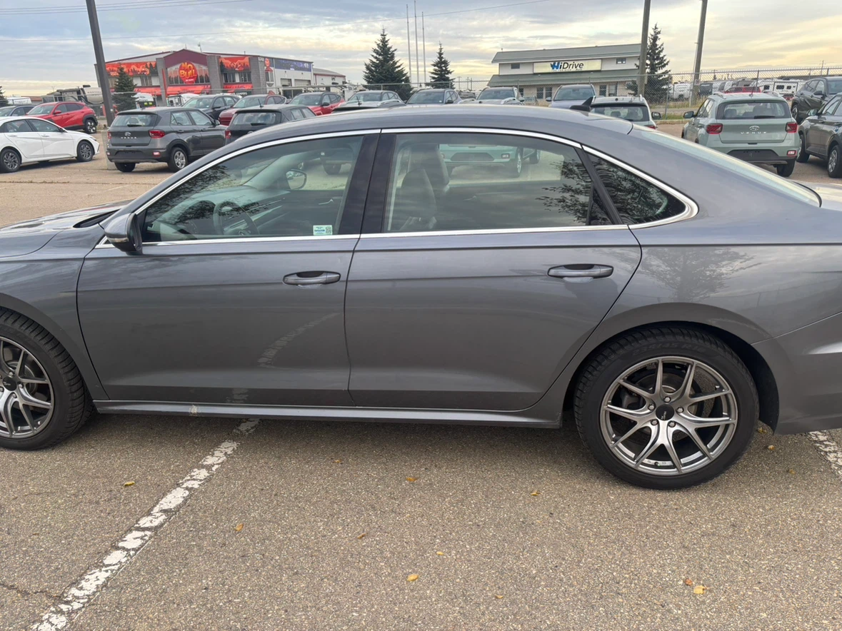 2021 Volkswagen Passat Sedan - photo 4