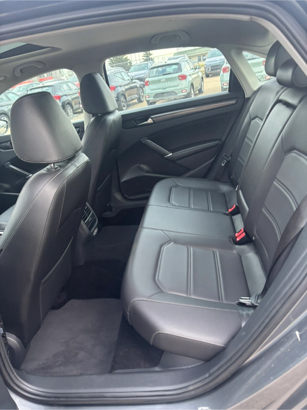 2021 Volkswagen Passat Sedan - photo 5