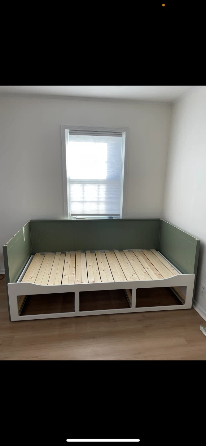 Green Daybed with Three Storage Drawers - photo 3