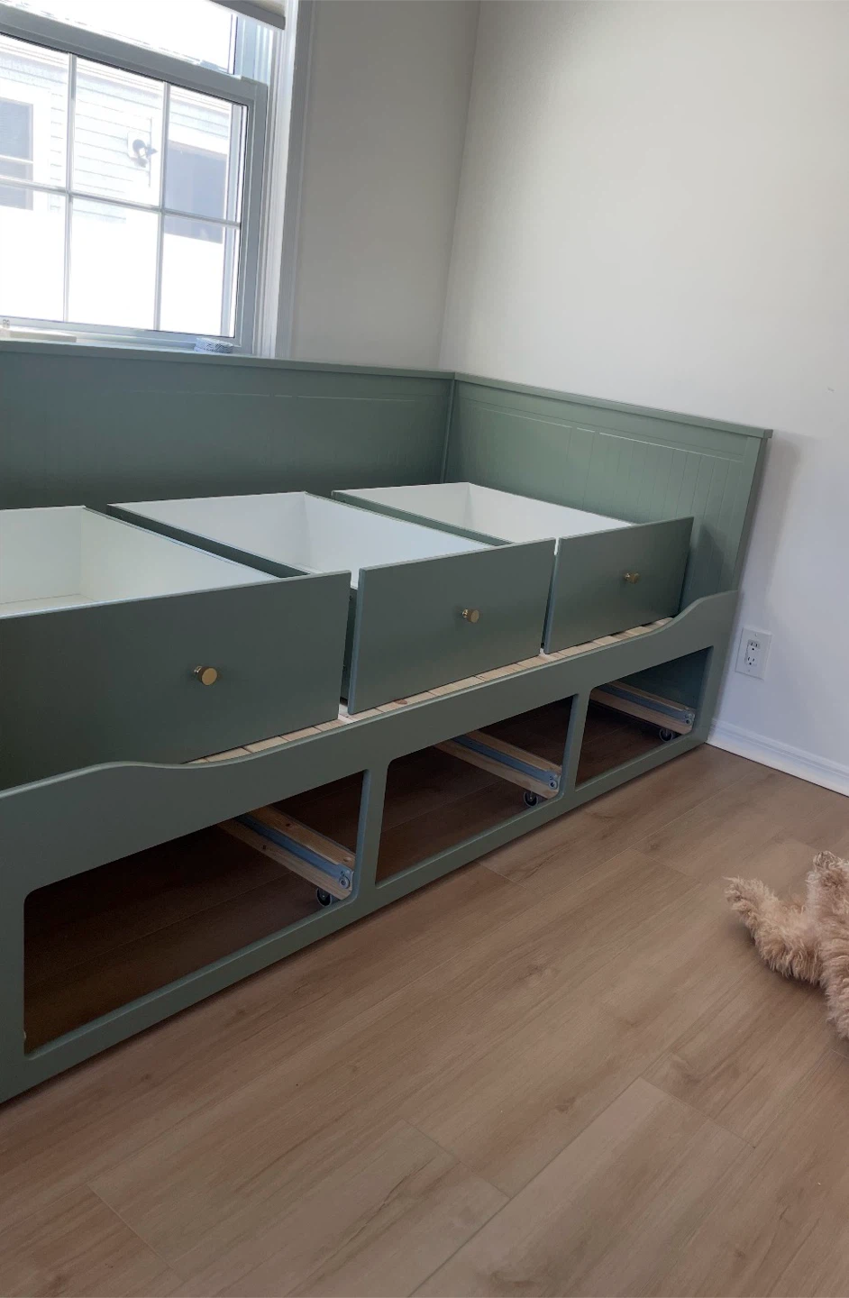 Green Daybed with Three Storage Drawers - photo 4