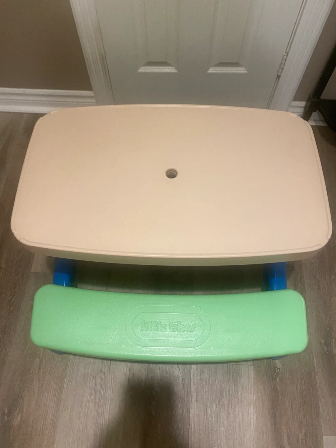 Little Tikes kids picnic table - photo 4