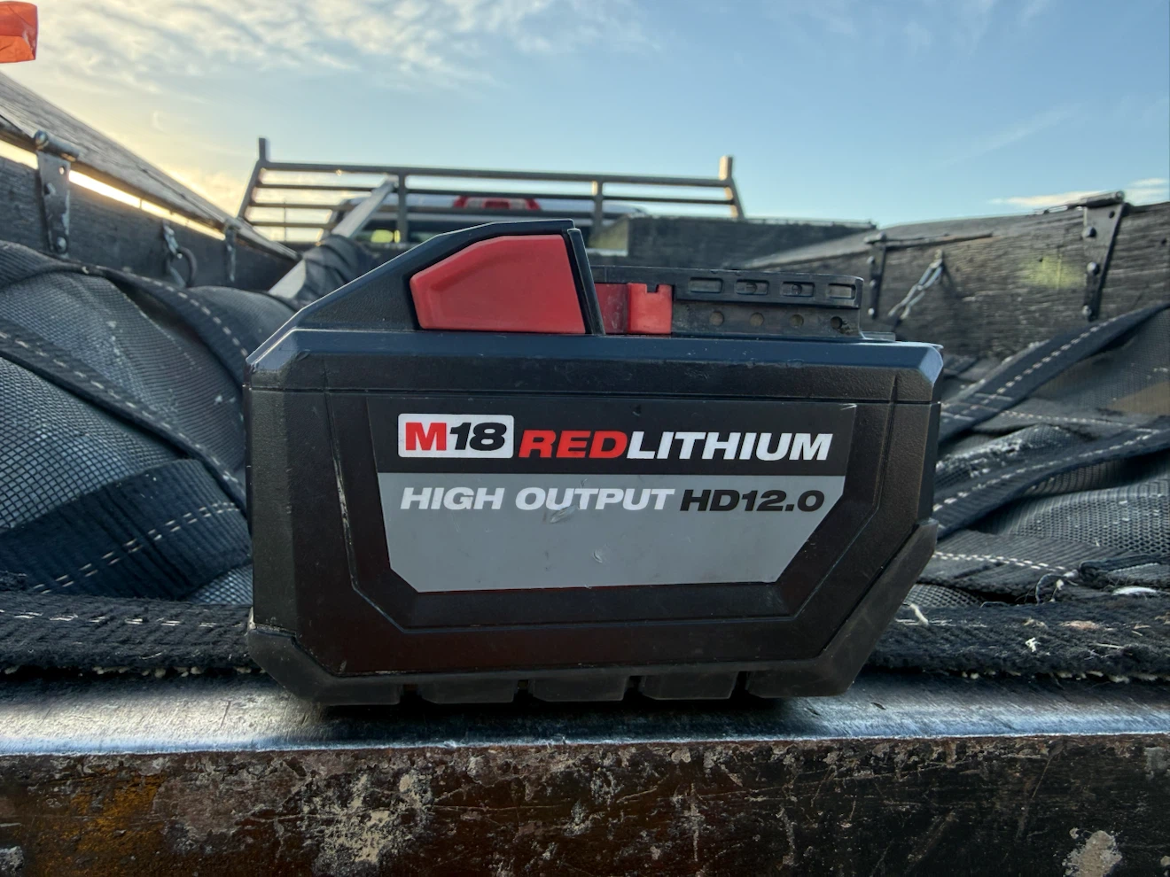Milwaukee M18 (HD) 12.0 Ah REDLITHIUM HIGH OUTPUT Battery