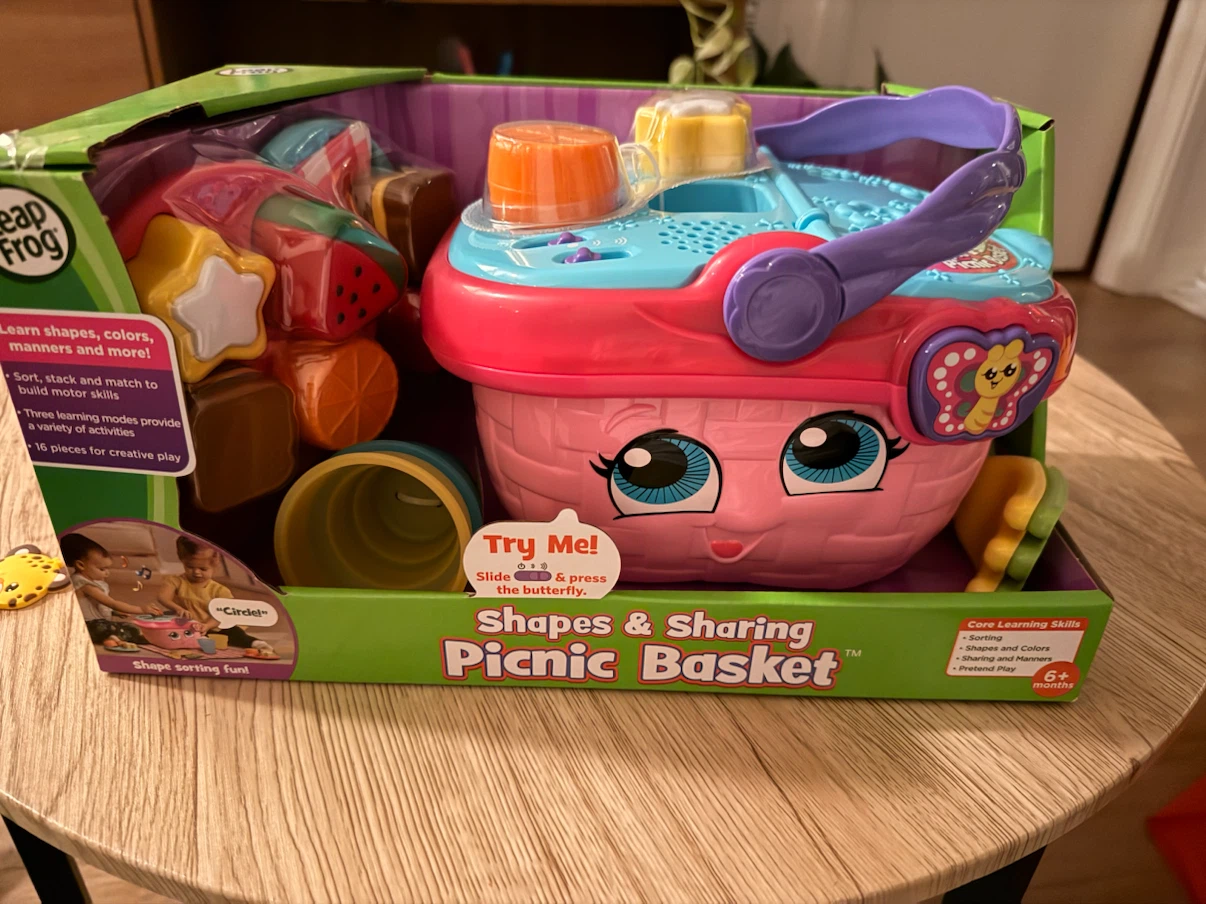 LeapFrog Shapes & Sharing Picnic Basket