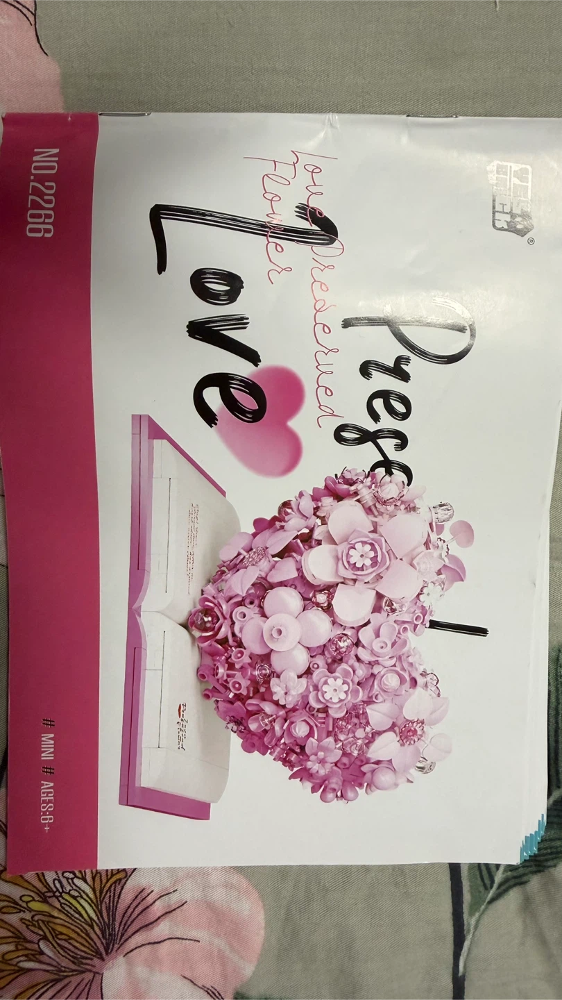 Pink Brick Flower Heart Building Block Set - photo 3