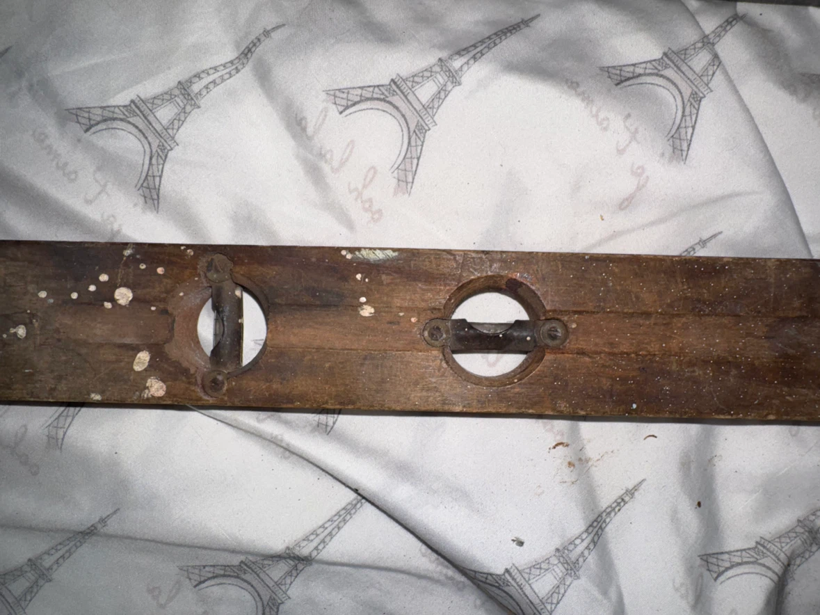 Vintage Aluminum Level and Wooden Level Set - photo 3