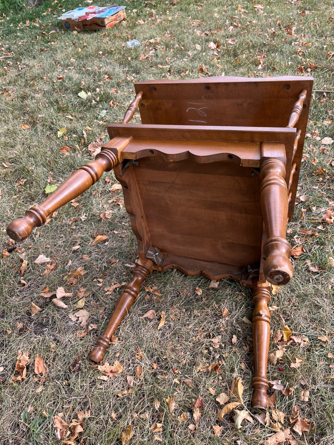George B Bent Vintage Wood Colonial Revival Style Side Table - photo 5
