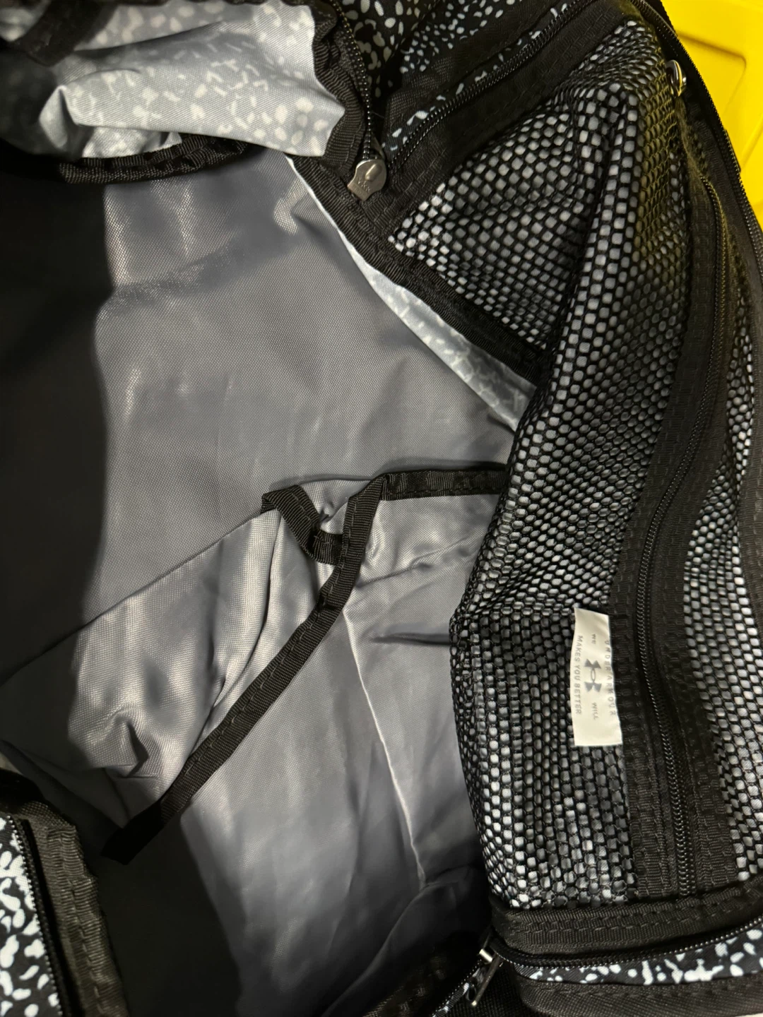 Lululemon Black and White Duffle Bag - photo 2