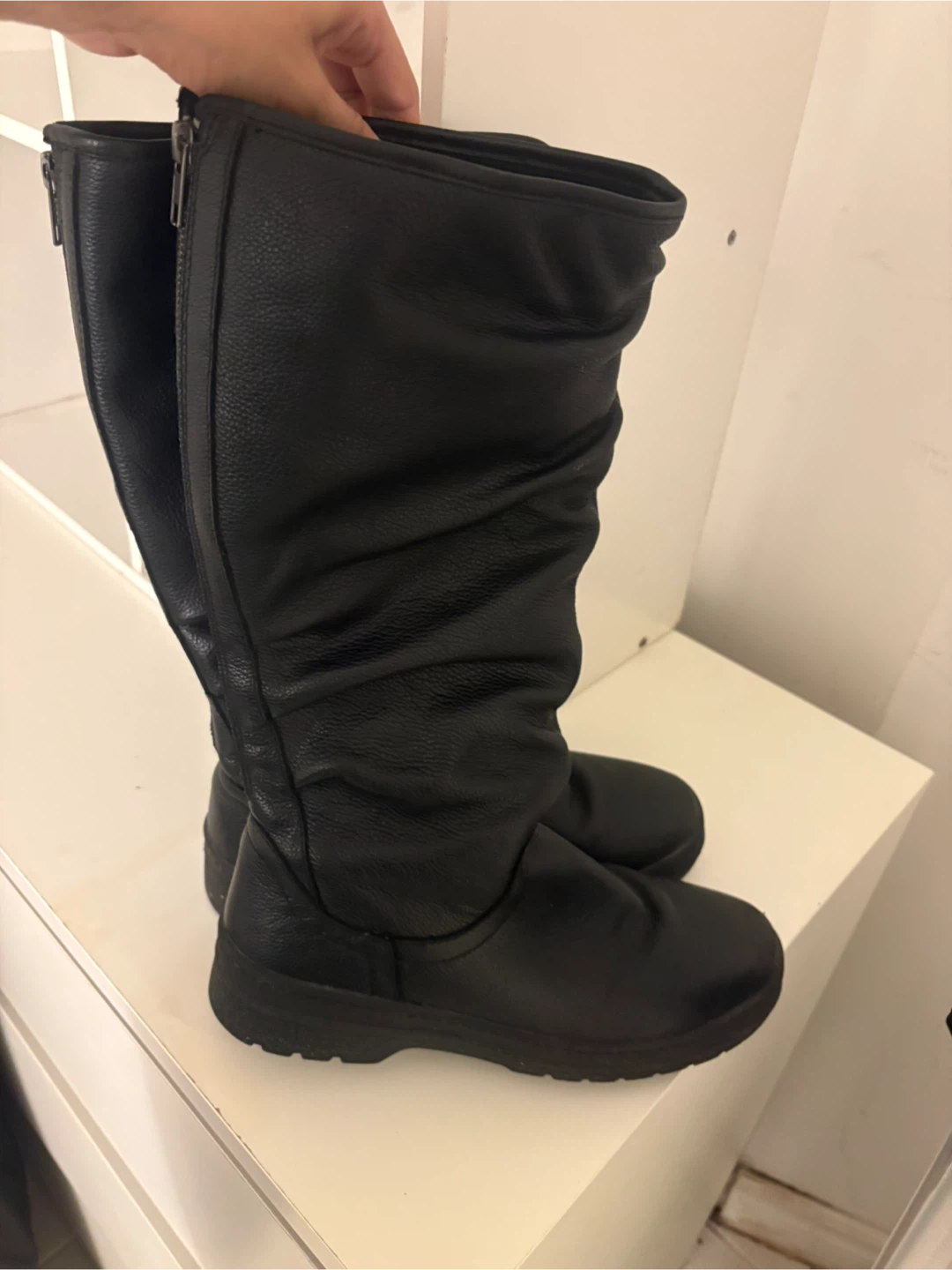Cougar Sage Black Leather Boots - photo 2