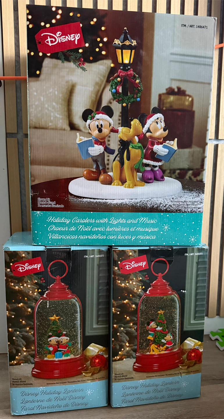 Disney Holiday Decor Set
